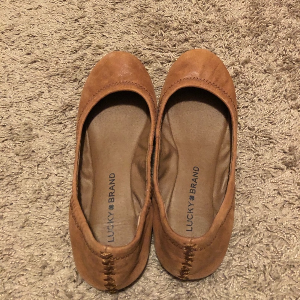 GUC LUCKY BRAND FLATS